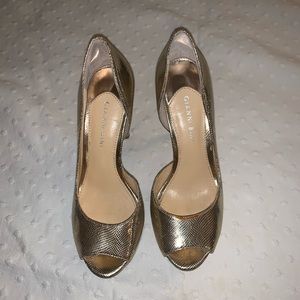 Gianni Bini gold high heel platform